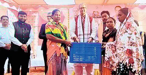 Deputy chief minister KV Singh Deo distributing argicultural kits in Kotia.