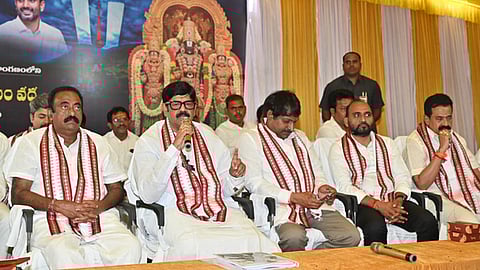 Endowments Minister Anam Ramnarayana Reddy addressing the media at Ranganathaswamy temple in Nellore city.
