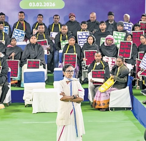 If impeachment motion against CEC brought, will back it: Mamata Banerjee