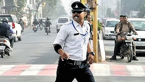 Bhopal Diary | Dancing head constable demoted for misconduct