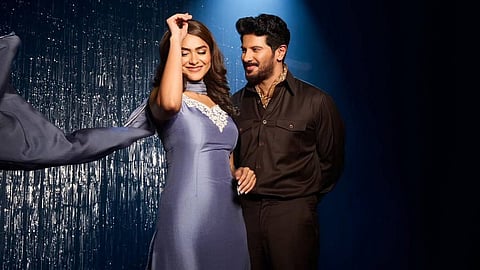 A still of Dulquer Salmaan and Mrunal Thakur from the music video of Bheegi Bheegi