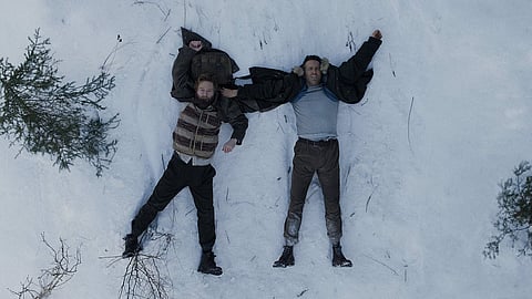 Ryan Reynolds and Kenneth Branagh in a still from Mayday