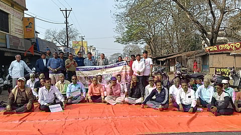 Protesters staging road blockade at Chandbali on Wednesday.