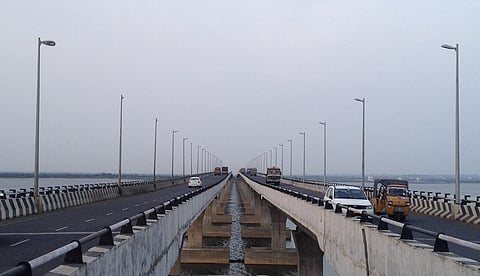 With vehicles allowed to move only on one side of the bridge, congestion has become routine, turning what is considered a shorter and faster route into a frustrating experience for motorists.