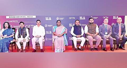 President Droupadi Murmu, Governor Hari Babu Kambhampati, Chief Minister Mohan Charan Majhi and others at the valedictory session of the Black Swan Summit India