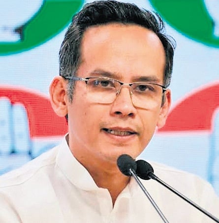 Gogoi threatens legal action against Himanta