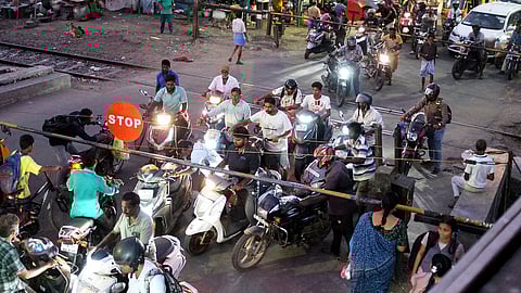 A level crossing in Chennai