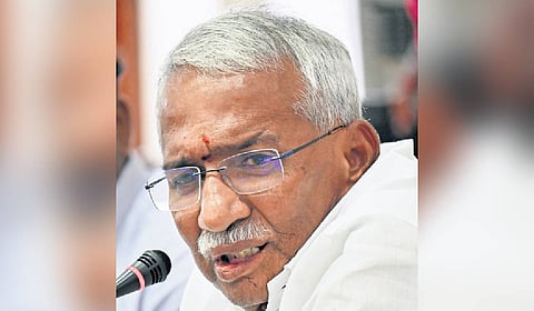 Excise Minister RB Timmapur addresses the media at Vidhana Soudha in Bengaluru on Tuesday.