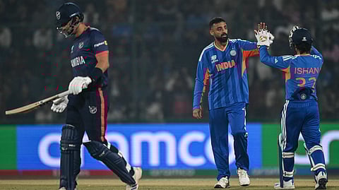 Varun Chakaravarthy (Centre) will be a big threat for Pakistan batters