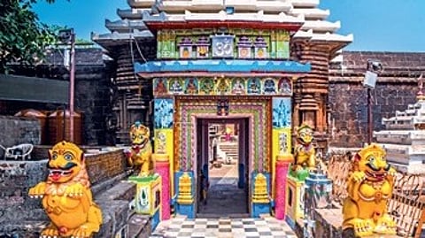 The warning came after the temple’s sevayats informed police that some unscrupulous persons were selling passes online on the promise of providing the citizens hassle-free darshan.