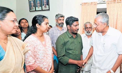 Chief Minister Pinarayi Vijayan visiting the residence of Aalin Sherin Abraham at Mallappally to condole the bereaved family