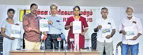 Members of Federation of North Chennai Residents Welfare Association and Alliance of Incinerator Free Chennai releasing the fact-finding report