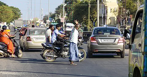 The service roads of the NH between Thuvakudi and Palpannai must be 45 metres wide, stress residents | M K Ashok Kumar