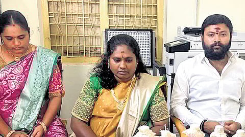 ACB traps court staff accepting Rs 5,000 bribe