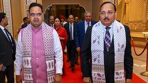 Chief Justice of India, Surya Kant (R) and Rajasthan Chief Minister Bhajan Lal Sharma.