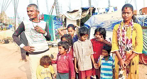 Nomadic Beda Budaga Jangam community members who are without Aadhaar, at Ramakrishna Colony, Thimmapur in Karimnagar district