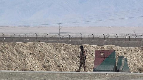 Security personnel stand guard at the Pakistan-Afghanistan border in Chaman. File