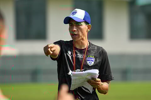 BFC Head Coach Renedy Singh during training