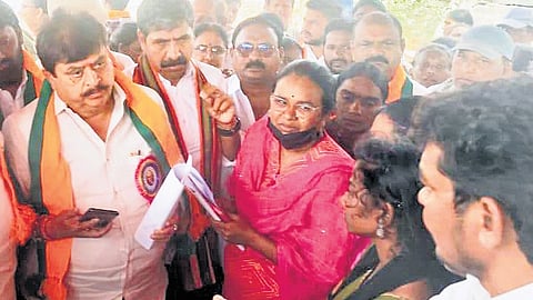 State BJP president N Ramchander
Rao interacts with displaced
families at Velugumatla on Sunday
