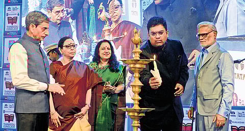 (From left) Tamil Nadu Governor R N Ravi, The New Indian Express Editor Santwana Bhattacharya, CEO Lakshmi Menon, Editorial Director Prabhu Chawla (right) and Rajalakshmi Engineering College Vice Chairman Abhay Meganathan during the inauguration of the 14th edition of the ThinkEdu Conclave, in Chennai on Monday