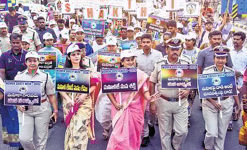Home Minister V Anitha, Women’s Commission Chairperson Rayapati Sailaja and CP Rajashekar Babu take part in a rally at BRTS road in Vijayawada