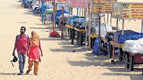 Madras HC made it clear the hawkers cannot claim space as a matter of right.