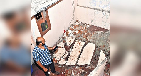 The workers at the unit are relatives of the owner, and all of them hail from West Bengal.