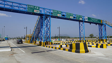 NHAIs Vadugapatti- Therkuvanganallur 35.6 km long four-lane corridor toll plaza has been set up at Nathampatti.