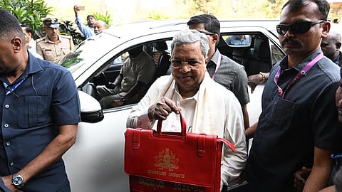 Chief Minister Siddaramaiah arrives to present the Karnataka State Budget of 2026-27 at Vidhana Soudha in Bengaluru on March 6, 2026