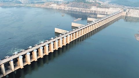 Spending was heavily skewed toward construction works, while land acquisition and rehabilitation activities received little attention.