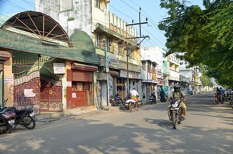 Jameen also alleged that many of the licences had been issued to politically influential persons who had no connection with recreation, sports, or social associations.