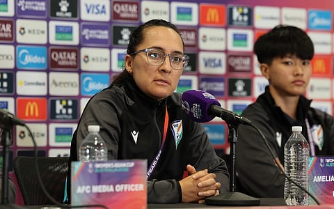 Head Coach Amelia Valverde