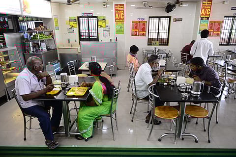 As Chennai gasps due to LPG crisis eateries, customers go in survival mode