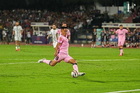 Sunil Chhetri in action during the match against Mohun Bagan Super Giant at Sree Kanteerava Stadium in Bengaluru on Saturday