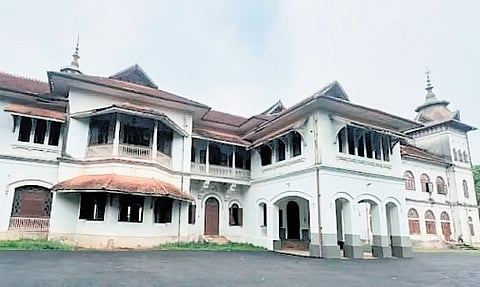Kowdiar Palace.