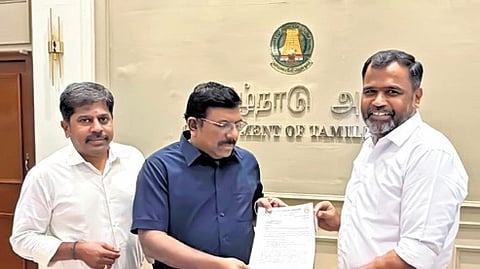 TEA president KM Subramanian and joint secretary Kumar Duraiswamy met Chief Secretary N Muruganandam to discuss the issue.