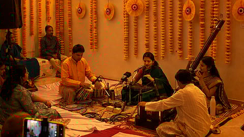 A baithak in progress