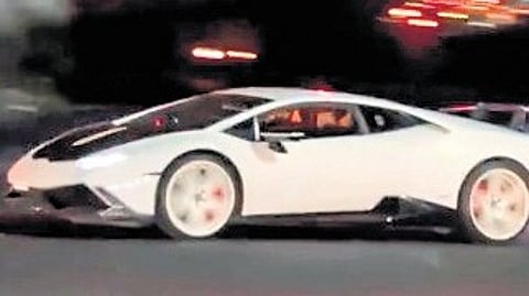 A white Lamborghini was spotted doing donuts at Anil Kumble Circle on MG Road under the Metro flyover in the early hours of Saturday.