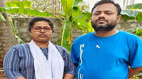 The Bengaluru Central Crime Branch (CCB) sleuths have arrested a couple for allegedly cheating over 100 job seekers by assuring them both Central and State government jobs.