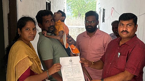 Rayala Ramesh and Sulochana, residents originally from Gopalapeta village in Thallada mandal of Khammam district, migrated to Khammam city nearly 20 years ago.