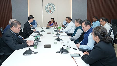 Home Minister Anitha held a key meeting with delegates from the Singapore police at the State Secretariat to discuss the adoption of advanced policing practices on Wednesday.