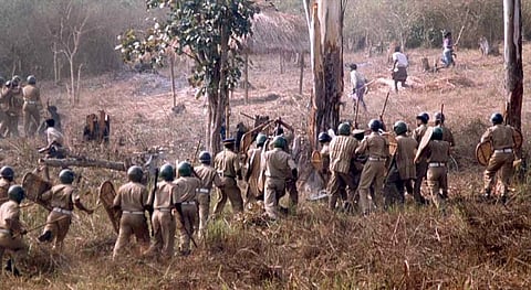 Kerala police charging against Adivasi's protesting at Muthanga