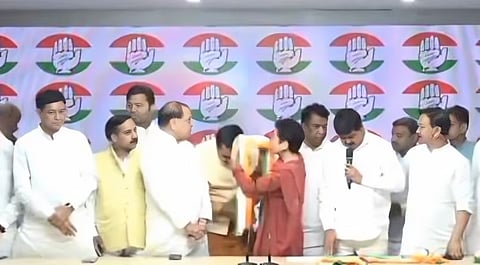 The six leaders, including three former MLAs, a former mayor and former municipal council presidents, joined the Congress at the party's headquarters at 24 Akbar Road In New Delhi.