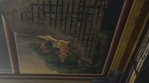 A part of the ceiling of the mandapam unexpectedly came off by 1 am.