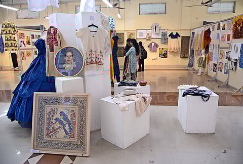 Padaam: A textile exhibition that weaves artistic images on fabric