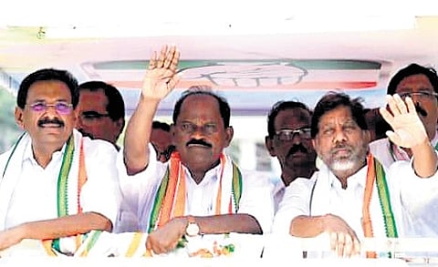 Telangana Deputy Chief Minister Mallu Bhatti Vikramarka takes part in an election
campaign at Pathanamthitta in Kerala on Saturday