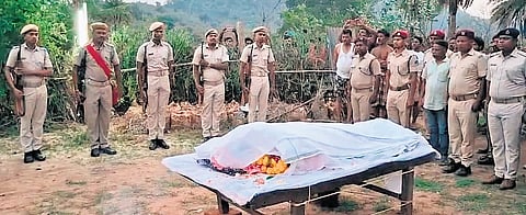 Ramesh Ranasingh being accorded full state honours at his village