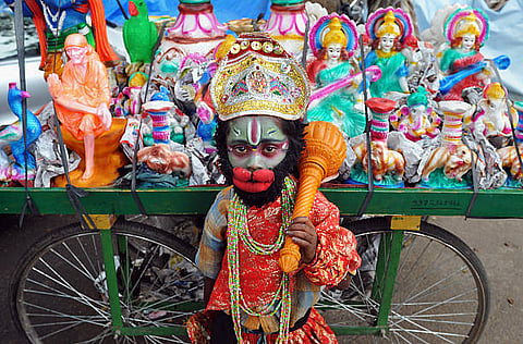 Dhurandhar appears in the ‘Hanuman Ashtothara Shata Namavali’ (The 108 Names of Hanuman).