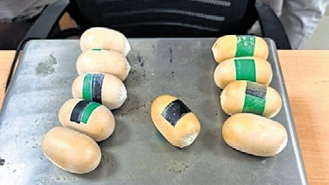 Officials said the smuggled gold was concealed in paste form inside
capsule-shaped packets