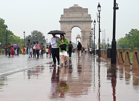 A day after moderate rainfall, Delhi’s air quality improved significantly, with the Air Quality Index (AQI) recorded at 152 at 4 pm, placing it in the ‘moderate’ category.